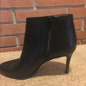 👁. PRICE drop!  J Crew Calf Leather Boots.